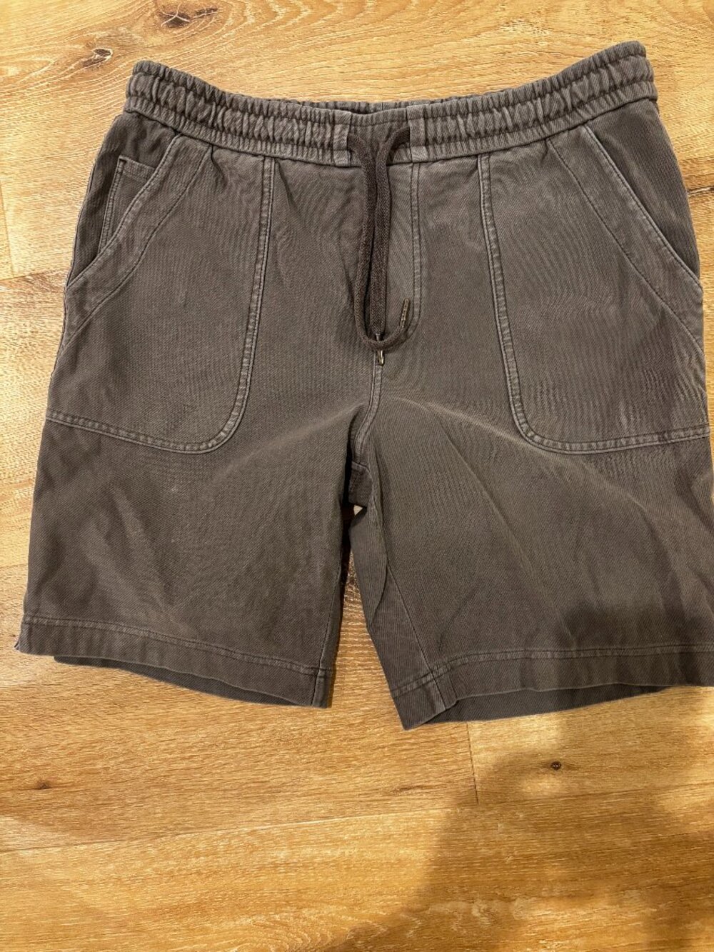 Athleta Women's Farallon Bermuda Shorts Charcoal Gray Sz 6